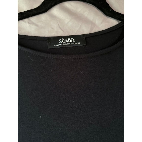 LuLu’s Little black dress - Picture 2 of 4